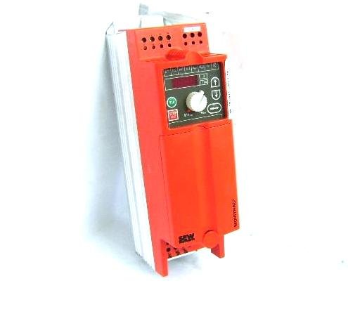 INVERSOR DE FREQUÊNCIA TRIFÁSICO 1,5KW 7,3A 200/240V 50/60HZ MC07A0152A3400