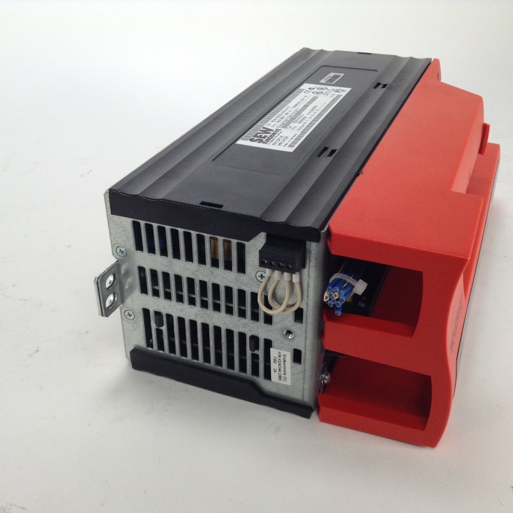 INVERSOR DE FREQUÊNCIA TRIFÁSICO 22KW 46A 380/500V AC IP20 MOVIDRIVE MDX61B022050340T