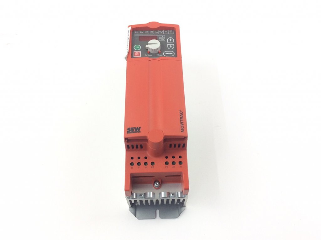 INVERSOR DE FREQUÊNCIA TRIFÁSICO 3KW 380/500V 50/60HZ MOVITRAC MC07A0305A3400