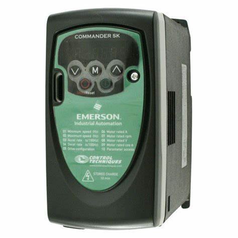 INVERSOR DE FREQUÊNCIA TRIFÁSICO 0,55KW 3A 200/240V 50/60HZ SKA1200055